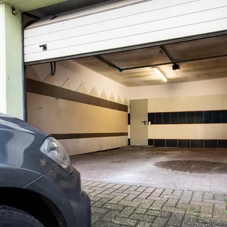 Workers Apartment Near Kleve - 3 Bedrooms - 8 Single Beds