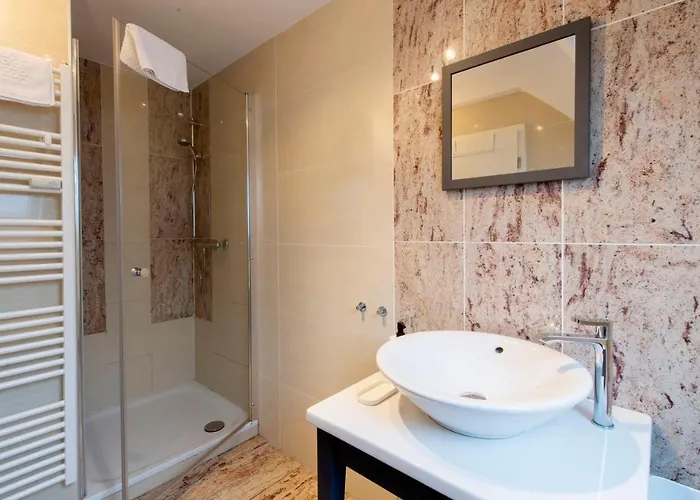 公寓 And Work - 8 Single Beds - Garage Hau